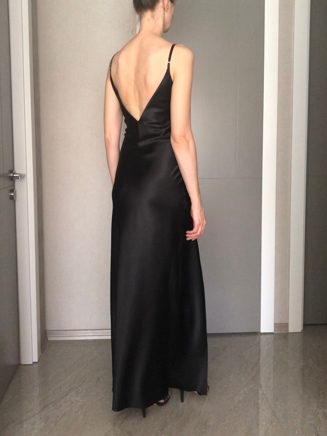 black maxi long dress Organic Cotton Sleeve - New in Plus Dresses SIZE:USA 2 / EU 32 / UK 4 v neck sweeping hemline