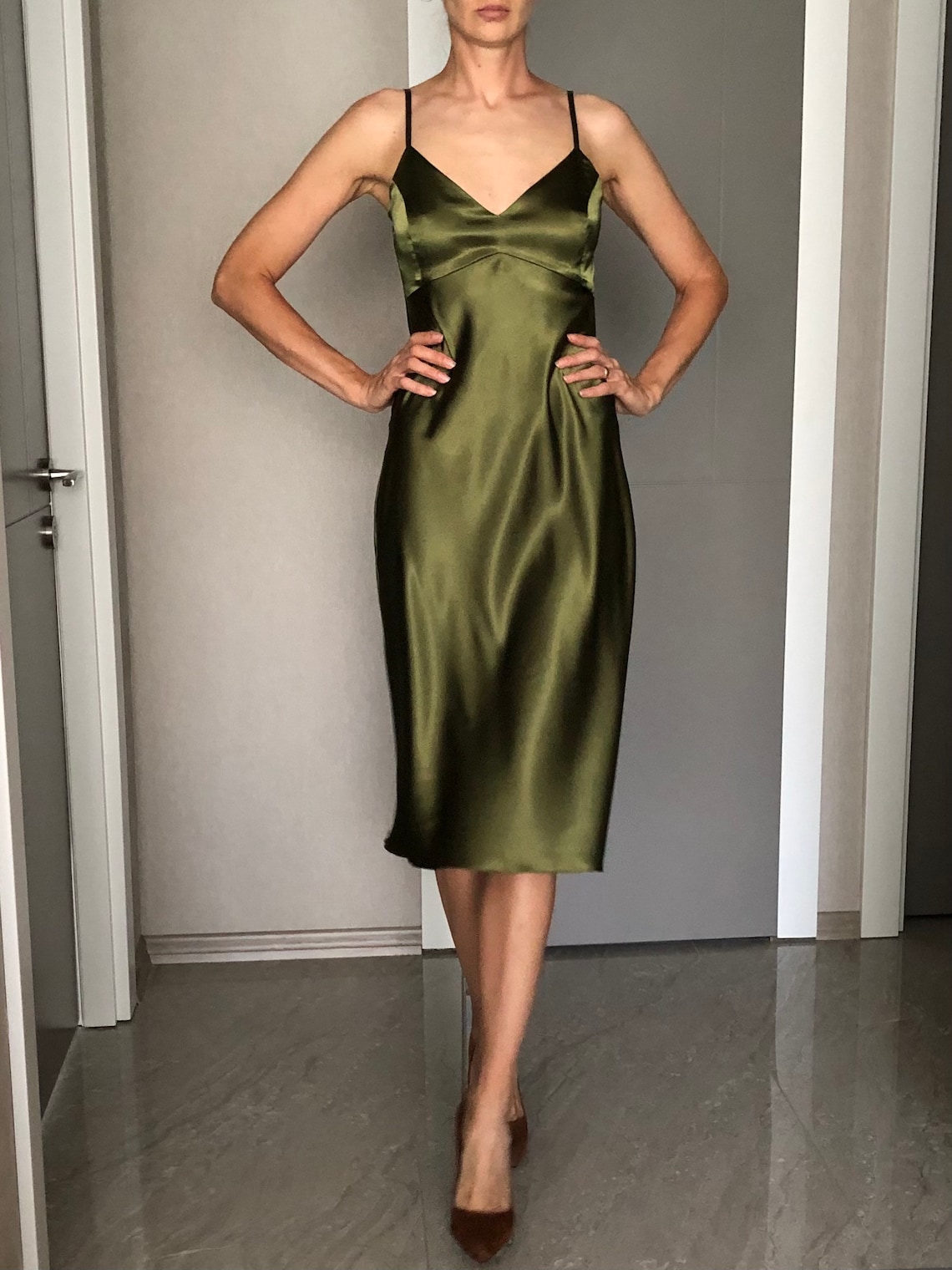 Hand dyed olive green satin slip skirt (S/M)
