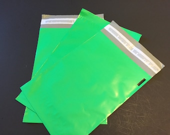 100  7.5 x 10.5 GREEN Poly Mailers  Self Sealing Envelopes Shipping Bags Christmas