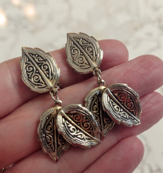 Vintage Damascene Leaf Dangle Earrings, Clip On, m