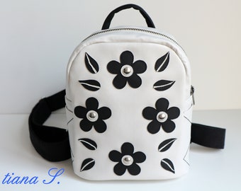 City backpack, natural white-black, small backpack, vegan, offwhite, black, application, rivets