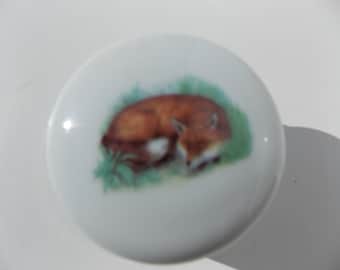 Sleeping Red Fox White Round Porcelain Trinket Box New Old Stock