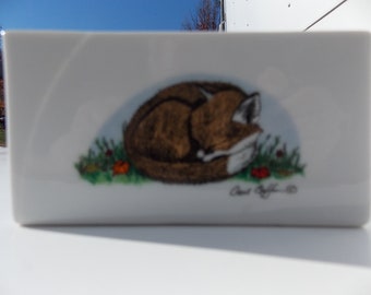 Vintage Sleeping Reddish Brown Fox on White Porcelain Letter Holder/ Napkin Holder New Old Stock