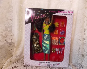 Rare Vintage Tracie Kuza Fashion Doll African American and Accessories