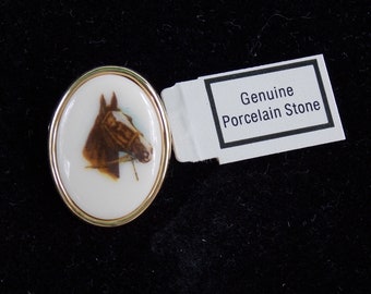 Vintage Handcrafted Porcelain Pin Chestnut Horse White Blaze Bridle with Gold Trim Made in USA New Old Stock