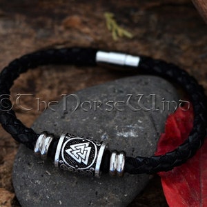 Valknut Leather Bracelet, Viking Bracelet, Odin Viking Death Knot Wristband, Viking Jewelry, Norse Runes Amulet, Asatru, Norse Mythology