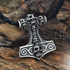 Thor&#39;s Hammer Viking Necklace, Skull Mjolnir Stainless Steel Pendant, Viking Jewelry, Norse Mythology Strength Amulet Asatru Jewellery