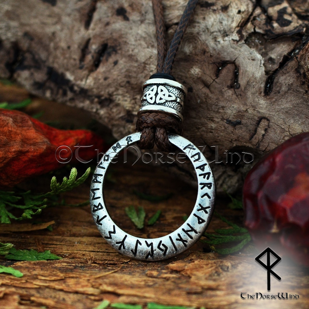 Viking Rune Necklace, Runes Circle Pendant, Runes Ring Viking Pendant ...