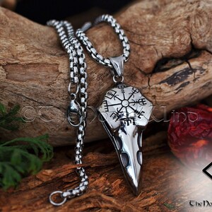 Viking Raven Skull Necklace with Vegvisir Symbol, Hugin and Munin Viking Compass Pendant, Stainless Steel Viking Jewelry, Norse Mythology