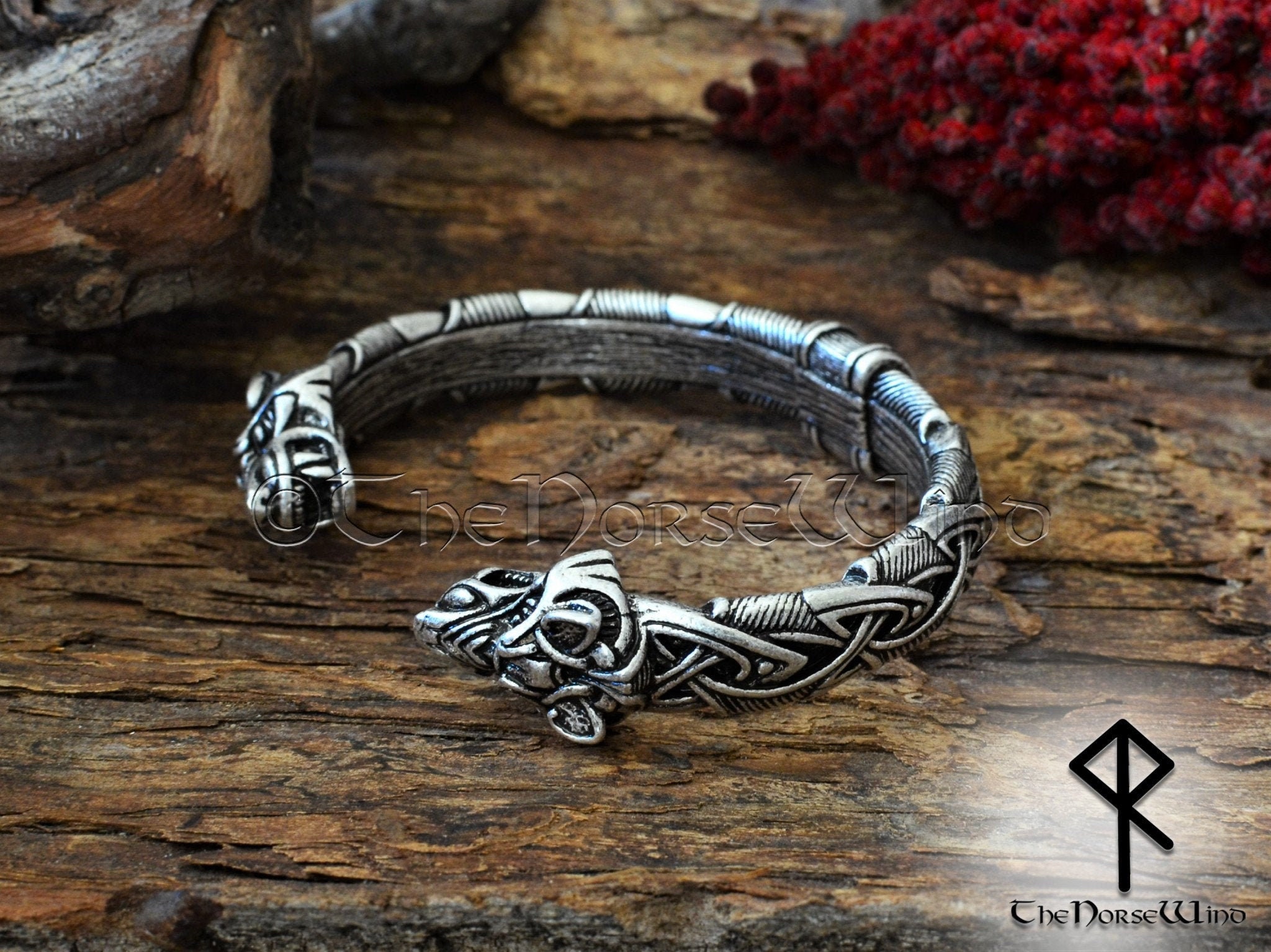 Mens Silver/Copper Sturdy Fenrir Wolf Viking/Vikings/Norse Metal Heavy Bracelet 