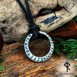 Wikinger Runen Halskette, authentischer Futhark Anhänger, Wikinger Runen Amulett, Wikinger Schmuck, Asatru Anhänger