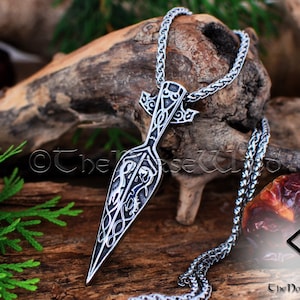 Gungnir Viking Necklace - Odin's Spear Head, Stainless Steel Arrowhead Pendant with Celtic Knots, Viking Jewelry, Norse Mythology