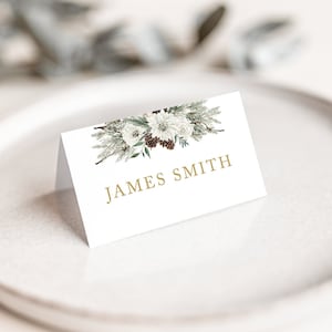 Fleurs d'hiver personnalisées en pin - noms de lieux pour mariage - cartes de siège, étiquettes