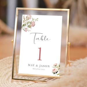 Cartões de números de mesa de casamento personalizados com flores rosa delicadas - Design de primavera brilhante