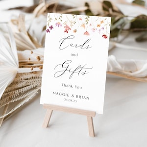 Letreros florales de flores silvestres de primavera para mesa de boda. Personalícelos con cualquier texto. Tarjetas o tableros de espuma A5, A4, A3 o A2.
