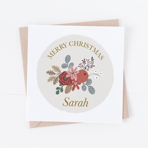 Carte de Noël florale Scandi personnalisée - Personnalisez avec n'importe quel nom ou relation CC20