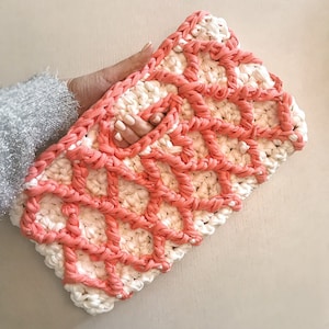 Small Bag Pattern, Clutch Tutorial, Crochet Bag Pattern, Crochet Purse Pattern, Crochet Patterns, Diamond Clutch, Clutch Pattern