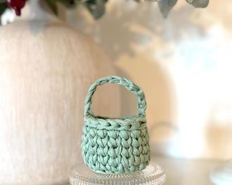 Easy crochet basket pattern for beginners, Crochet organization patterns, Crochet basket patterns,