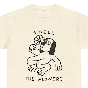 Riecht an den Blumen Hunde T-Shirt