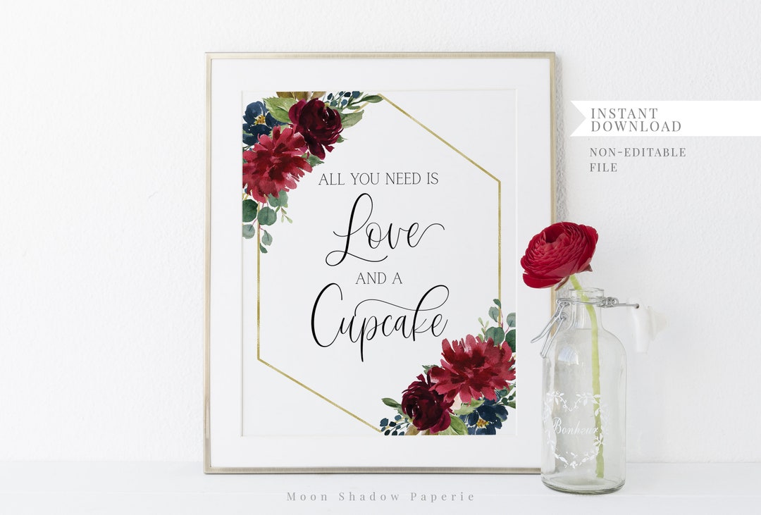 Todo lo que necesita es amor y un signo de magdalena // floral burdeos ...