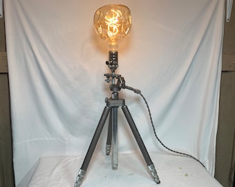 Vintage Tripod Lamp, Mid Century Lamp, Adjustable Lamp