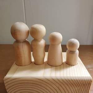 PEG DOOLS