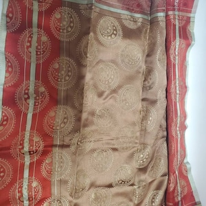 VINTAGE SILK HANDKERCHIEF
