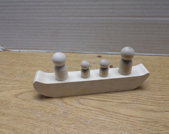 MULTI-PERSON CANOE