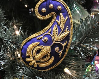 Sikh Khanda Paisley Holiday Ornament - Silk with Zari Embroidery