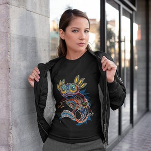 Colorful Axolotl T-Shirt, Mexican Alebrije Art Style Lizard Tee for Amphibian Lovers & Nature Fans