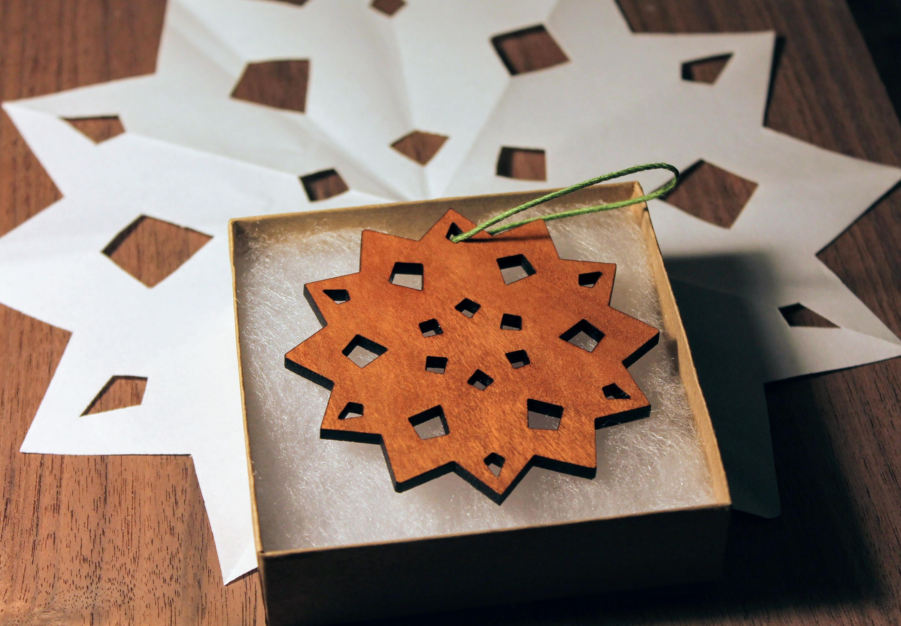 Wooden snowflake main image 1