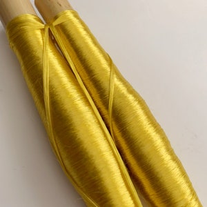 Bobines de fils en soie Jaune Soleil, Broderie, Fils marocains, Soie végétale, vegan image 3