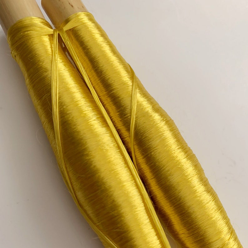 Carretes de hilos de seda Amarillo Sol, Bordados, hilos marroquíes, Seda vegetal, vegano imagen 3