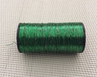 Bobine de fil italien vert, type Skalli, pour broderies