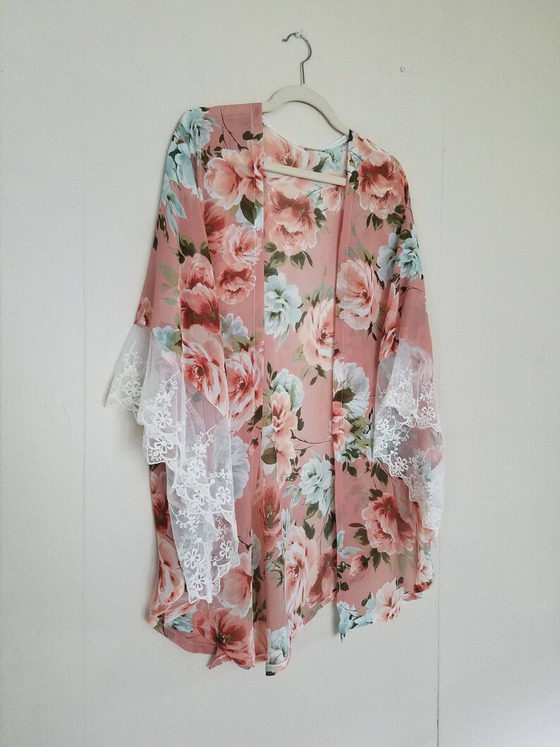 Pink Floral Kimono Robe with Lace Trimmed Sleeves | Etsy