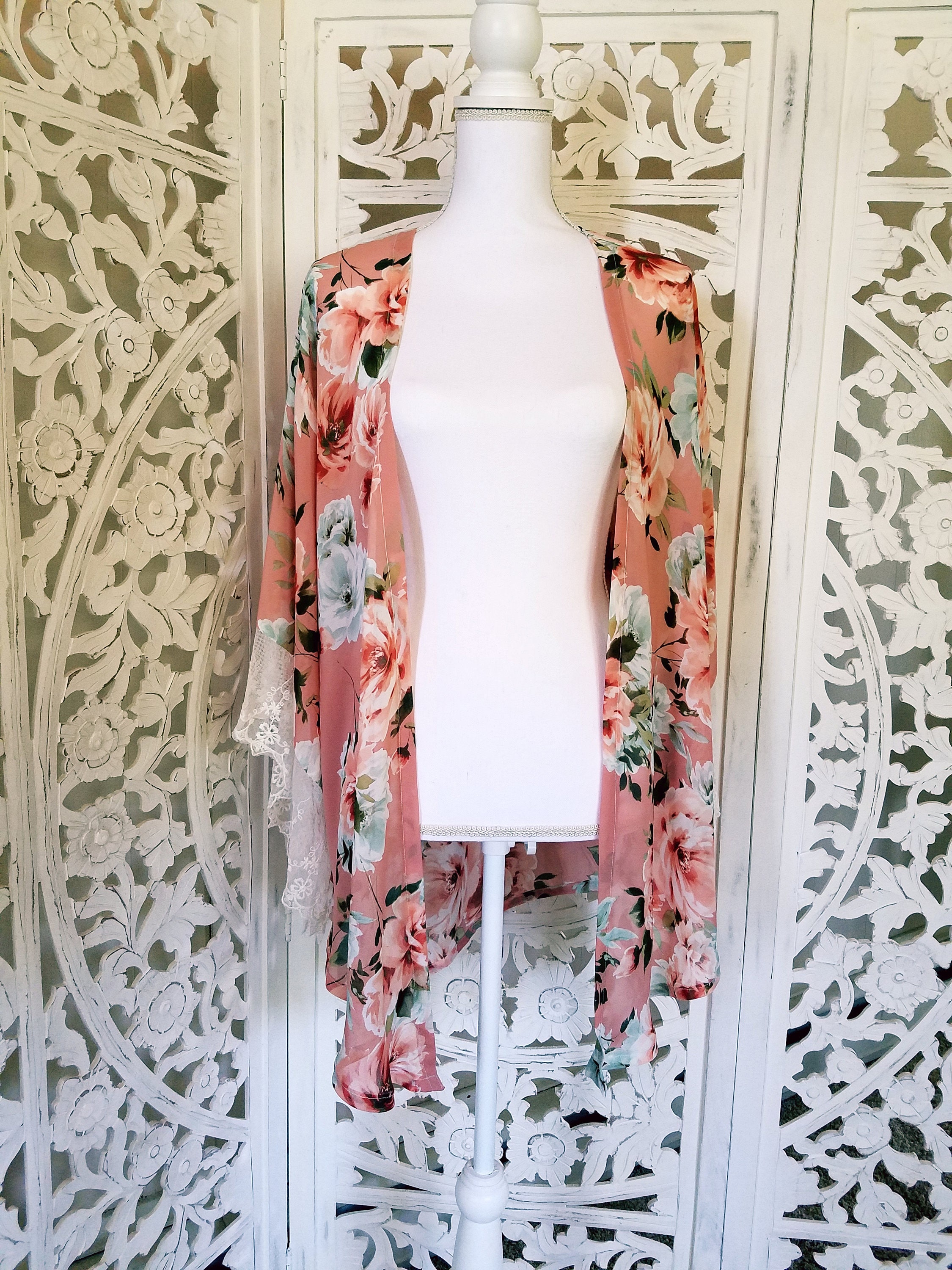 Pink Floral Kimono Robe with Lace Trimmed Sleeves | Etsy