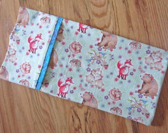Woodland animal friends print on all cotton standard/queen pillowcase.