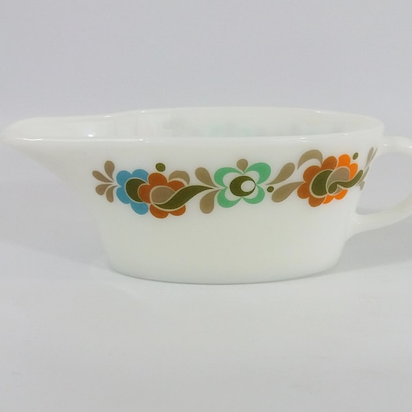 Vintage JAJ Pyrex Carnaby Tempo Gravy or Sauce Boat, Retro English Milk Glass Pyrex Groovy 1970's Jug