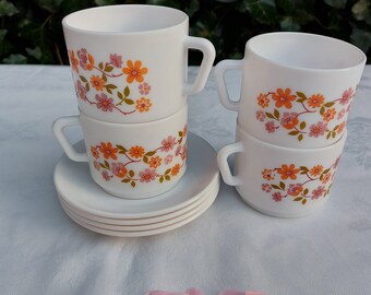 4 Retro French Arcopal Scania Pink & Orange Flowers Cups and Saucers, Summer Vintage Ditsy Floral Design Tea Cups