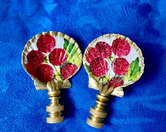 Pair of Raspberries Scallop Shell Lamp Finials