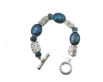 Blauwe kristal & Zilveren armband, gerolde armband kristal armband, trendy, sieraden, mode-sieraden, kralen sieraden, handgemaakt