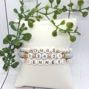 Pulseras apilables para señoras / Pulseras para novias / Pulseras para bodas / Pulseras personalizadas / Pulseras con cuentas y letras / Pulseras apilables