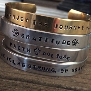 Personalized Cuff Bracelet Custom Phrases Names Hand Stamped Jewelry Aluminum Brass Personalized Gift Moms Grandmothers Kids Friends