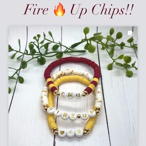 Pulsera de cuentas heishi Fire Up de CMU / Pulsera de la Universidad Central de Michigan / Una pulsera / Pulseras personalizadas / Pulsera de cuentas con letras