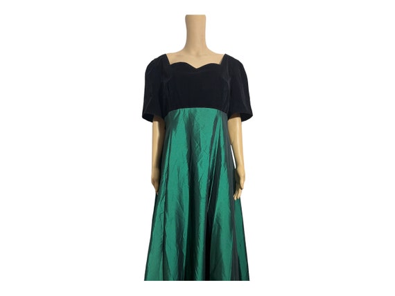 Emerald green velvet top dress plus size