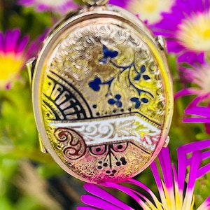 Antique Victorian Floral Enamel Gold Filled  photo locket