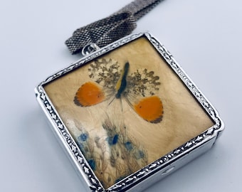 Vintage Art Deco Pressed Butterfly Wings Compact Wristlet Nickel Silver