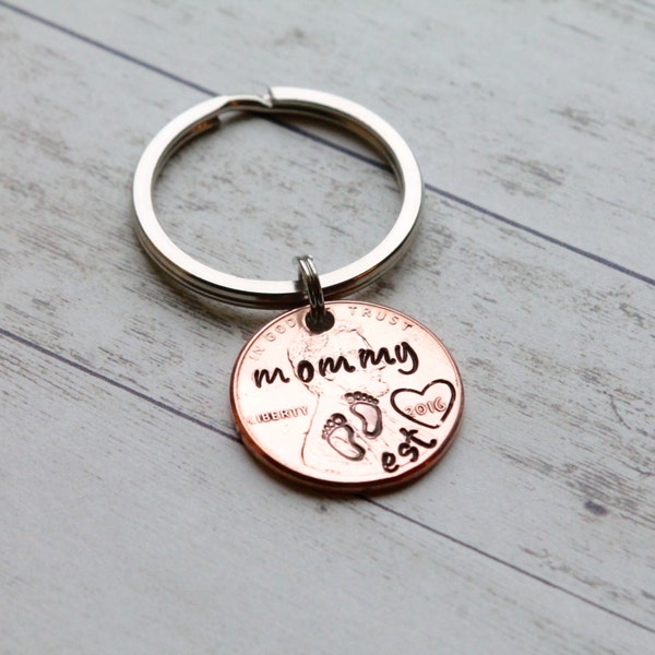 Personalized Hand Stamped Mommy Penny Keychain, mommy hand stamped feet, hand stamped mom keychain, mom penny keychain, new mom gift