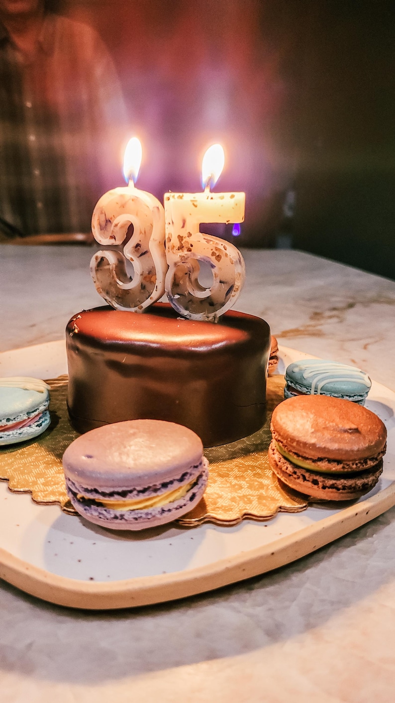 100% Pure Beeswax Celebration Candles - Happy Birthday, Anniversary, New Year, Party - Natural Botanicals & Mica - Number Candles for cake image 3