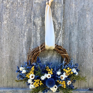 Blue German Statice Dried Flower Wreath: Farmhouse Style Decor